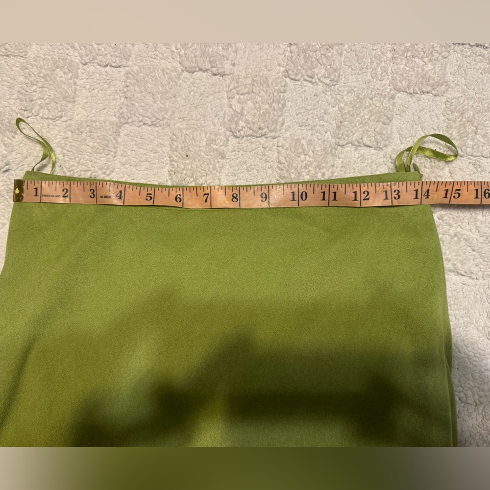 EUC Vintage faux SUEDE over mesh asymmetrical lime / avocado green mini skirt - Picture 6 of 10